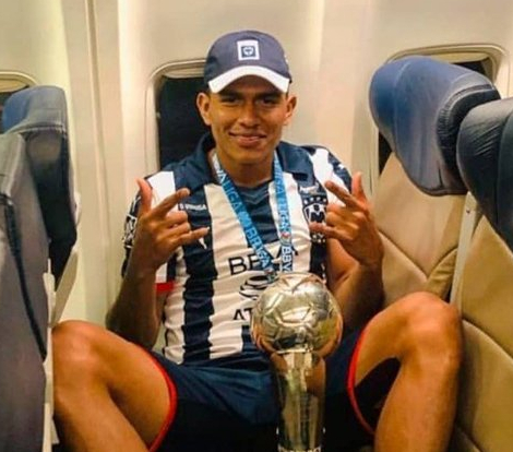 Sancionan a campeón de fútbol mexicano por homofobia