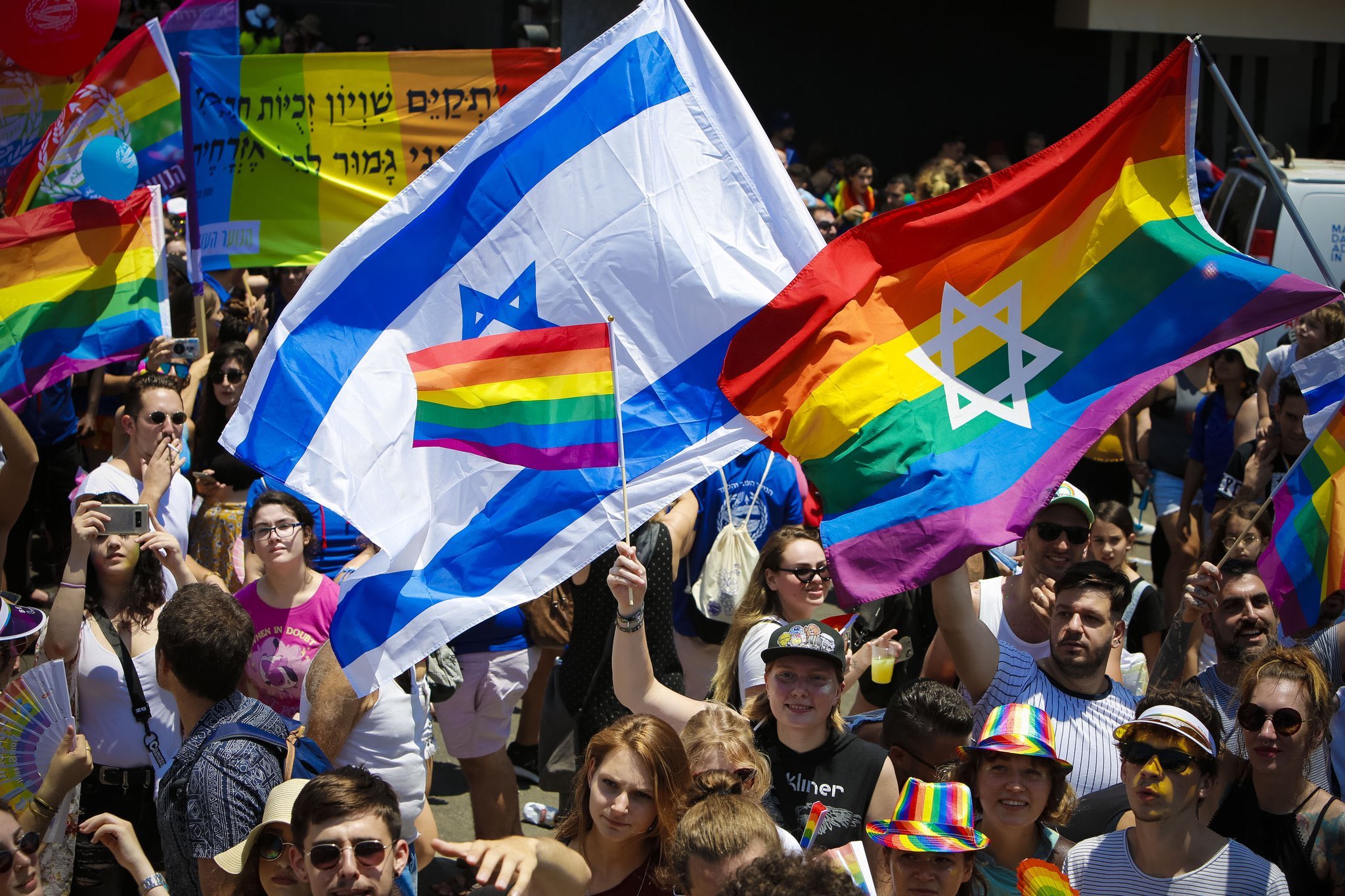 Israel: Parejas LGBT pueden tener acceso a vientres subrogados