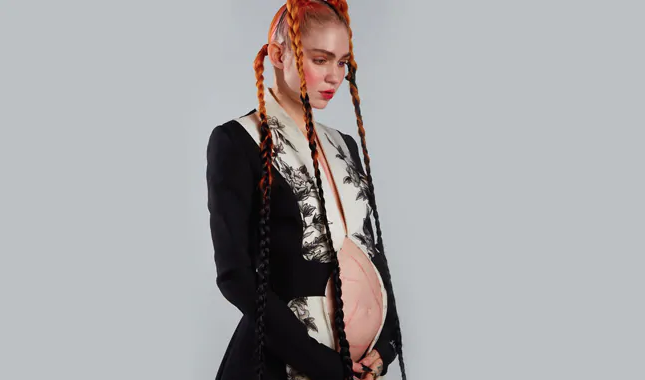 Grimes afirma que su hijx decidirá su propio género