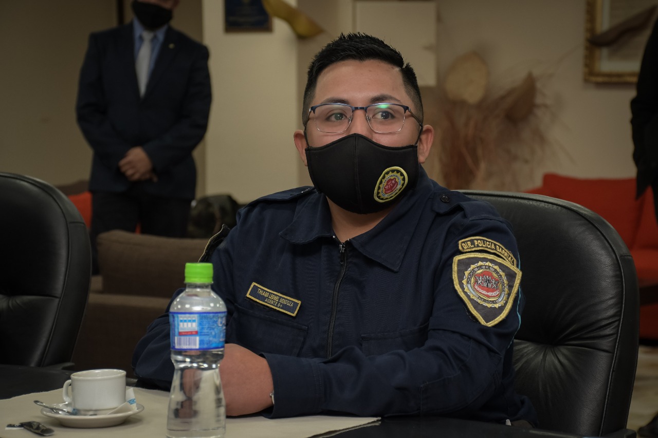 Conoce a Thiago Leonel Mendoza, primer policía trans de Córdoba, Argentina