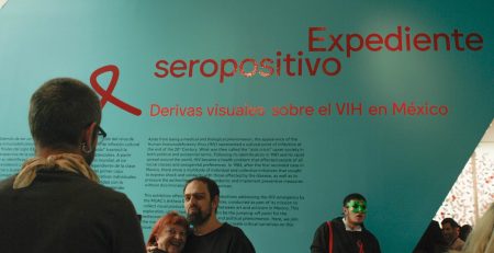 MUAC presenta exposición contra el estigma del VIH con acceso virtual