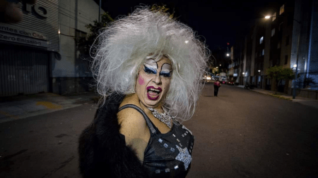 Mexican Divine, el documental que retrata la vida de la activista Sara Lugo