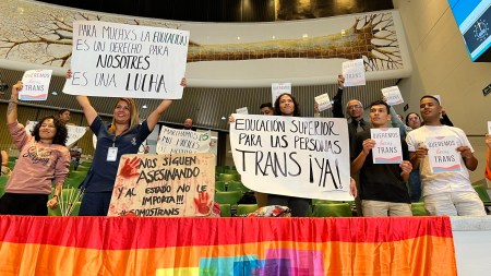Medellín, Colombia, garantiza becas universitarias a personas trans